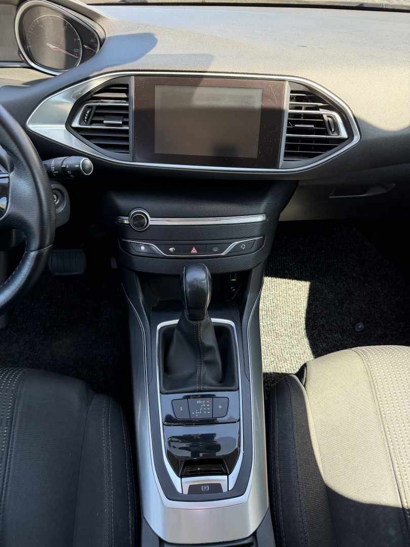 peugeot-308-sw-2015-diesel-1997cc
