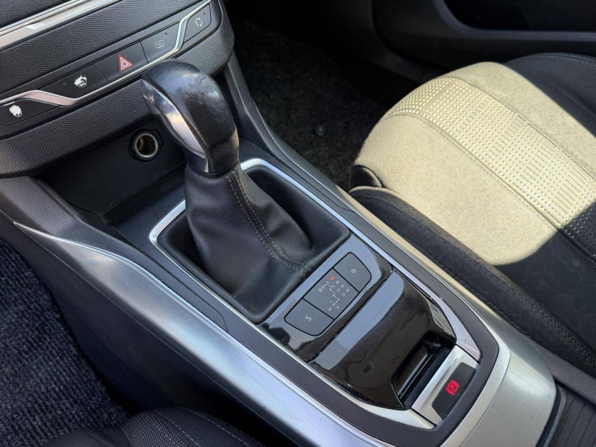 peugeot-308-sw-2015-diesel-1997cc