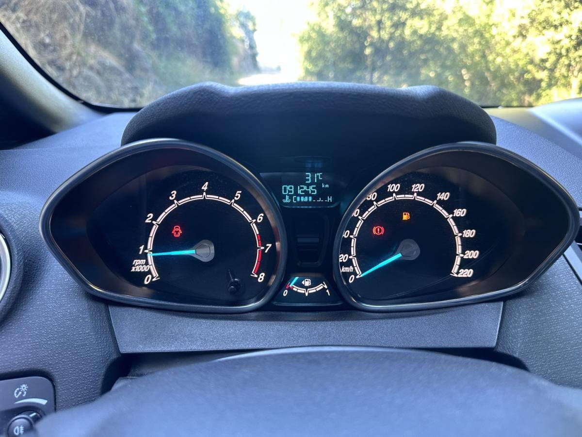 ford-fiesta-2017-gasolina-999cc