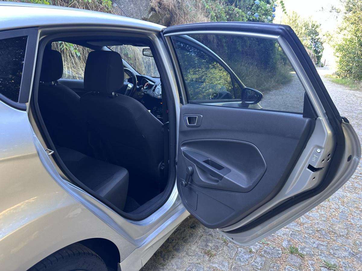 ford-fiesta-2017-gasolina-999cc