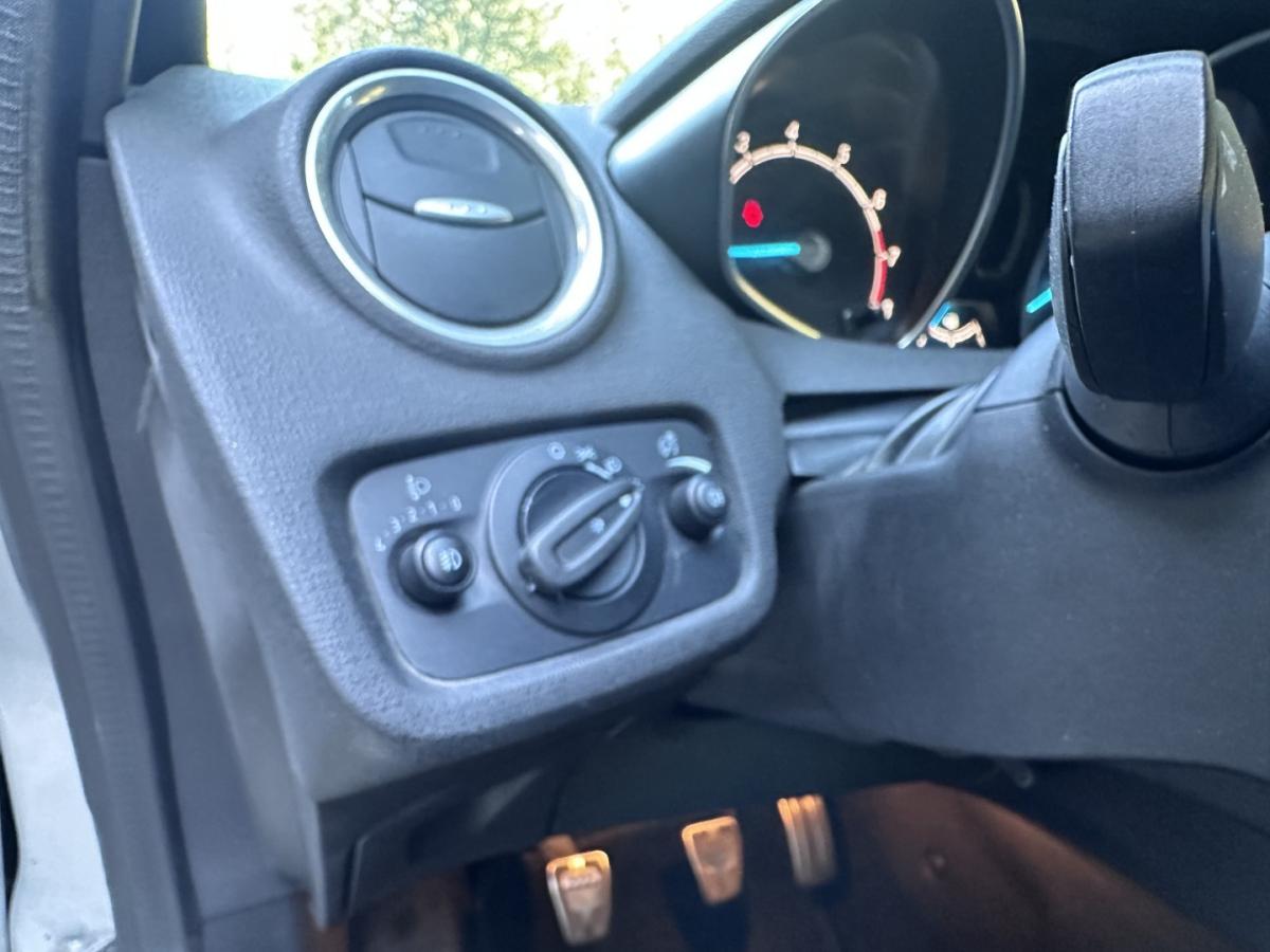 ford-fiesta-2017-gasolina-999cc