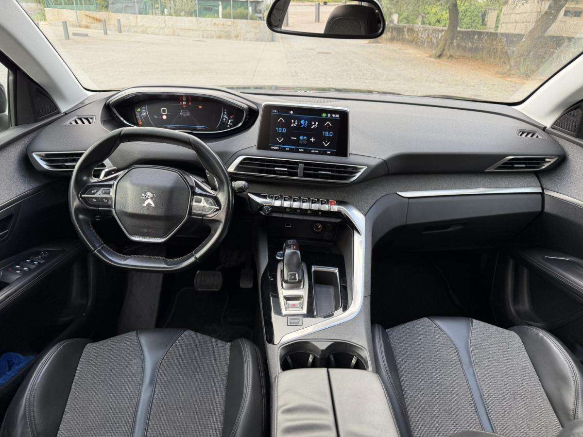 peugeot-3008-2018-diesel-1560cc