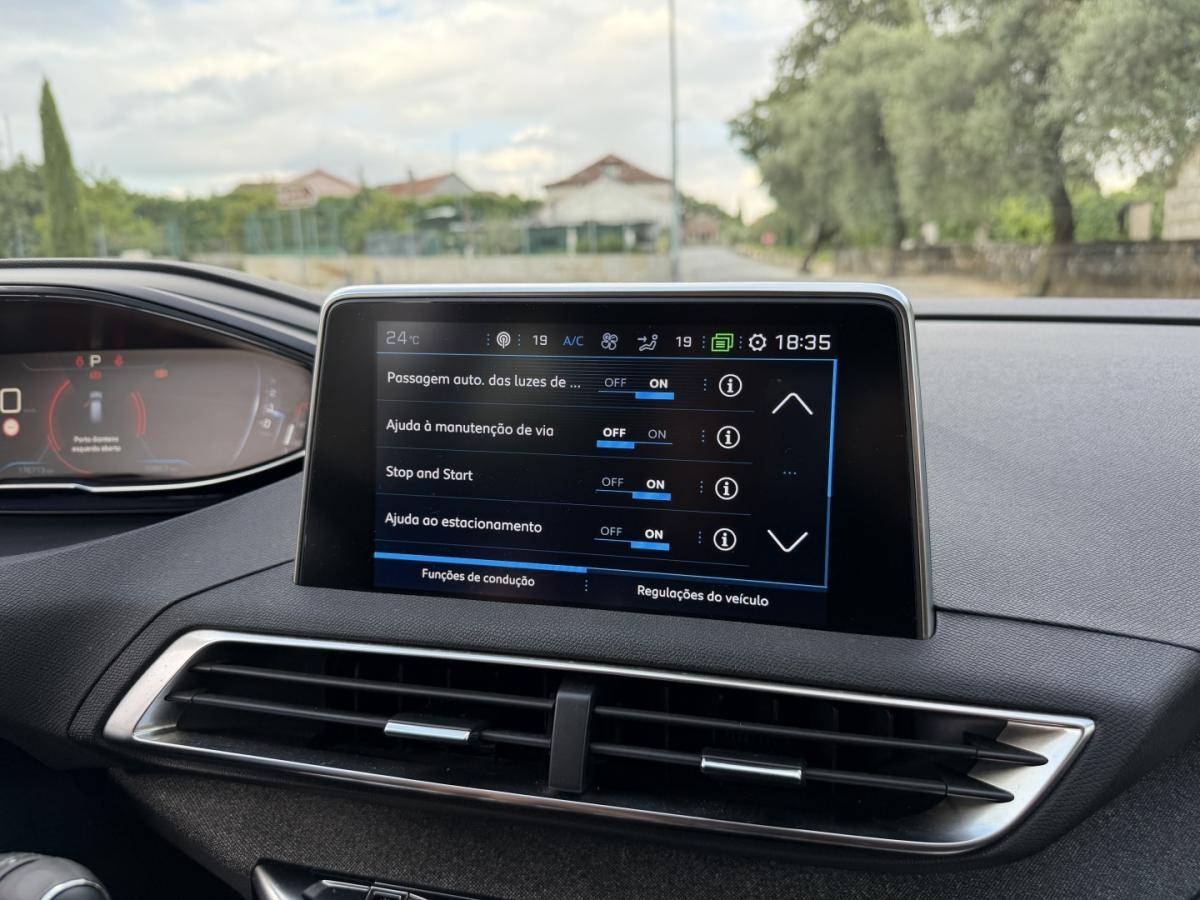 peugeot-3008-2018-diesel-1560cc