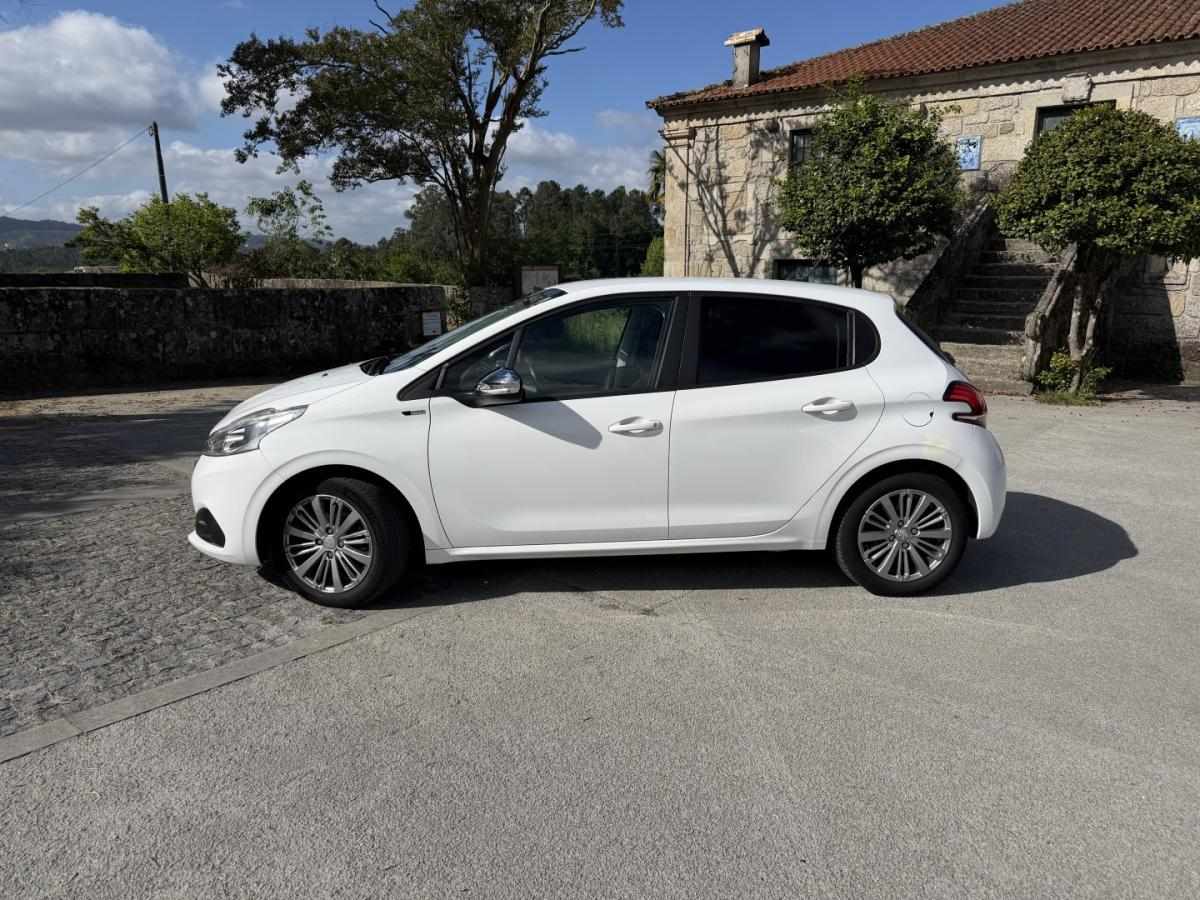 peugeot-208-2017-diesel-1560cc