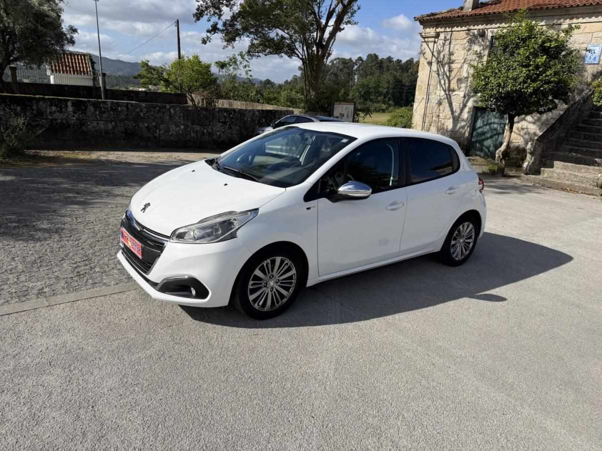 peugeot-208-2017-diesel-1560cc
