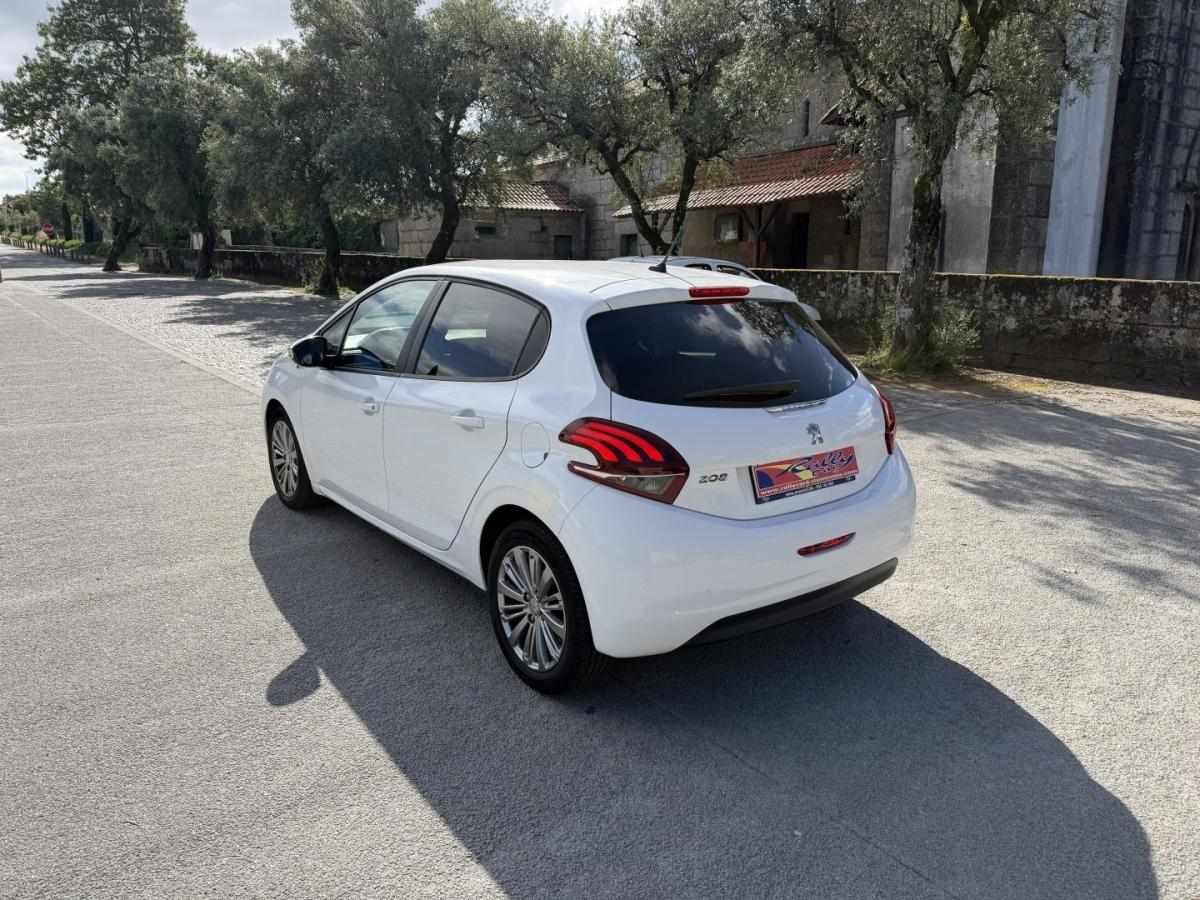 peugeot-208-2017-diesel-1560cc