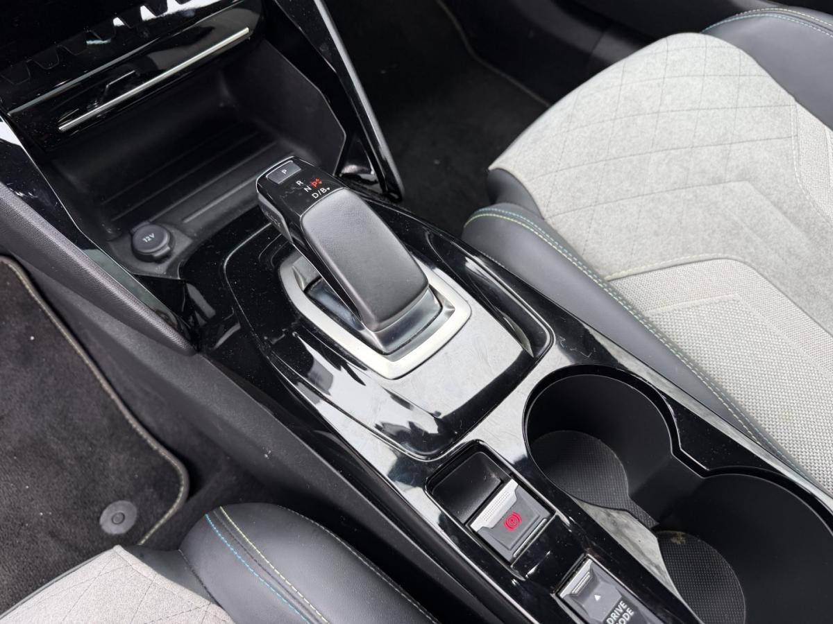peugeot-e-2008-2021-eletrico-0cc