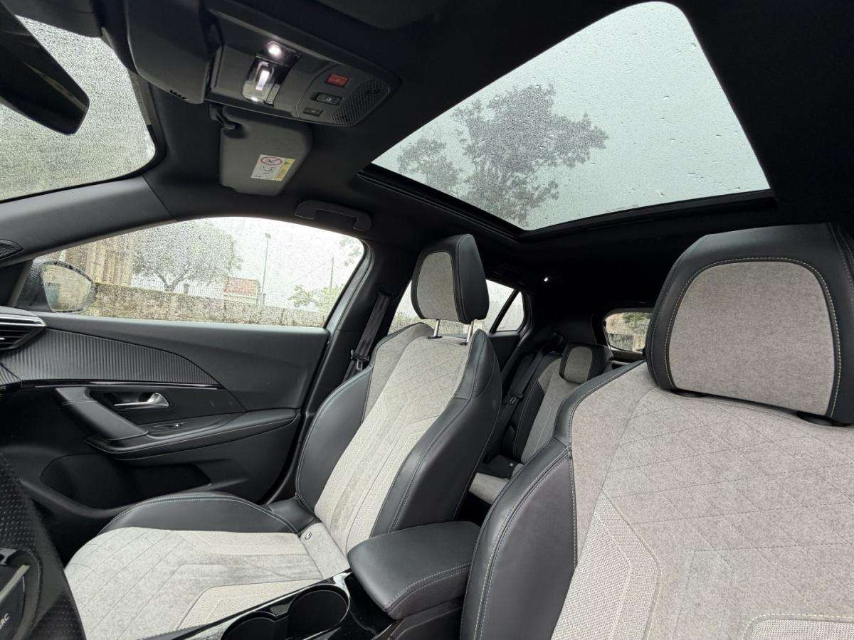 peugeot-e-2008-2021-eletrico-0cc