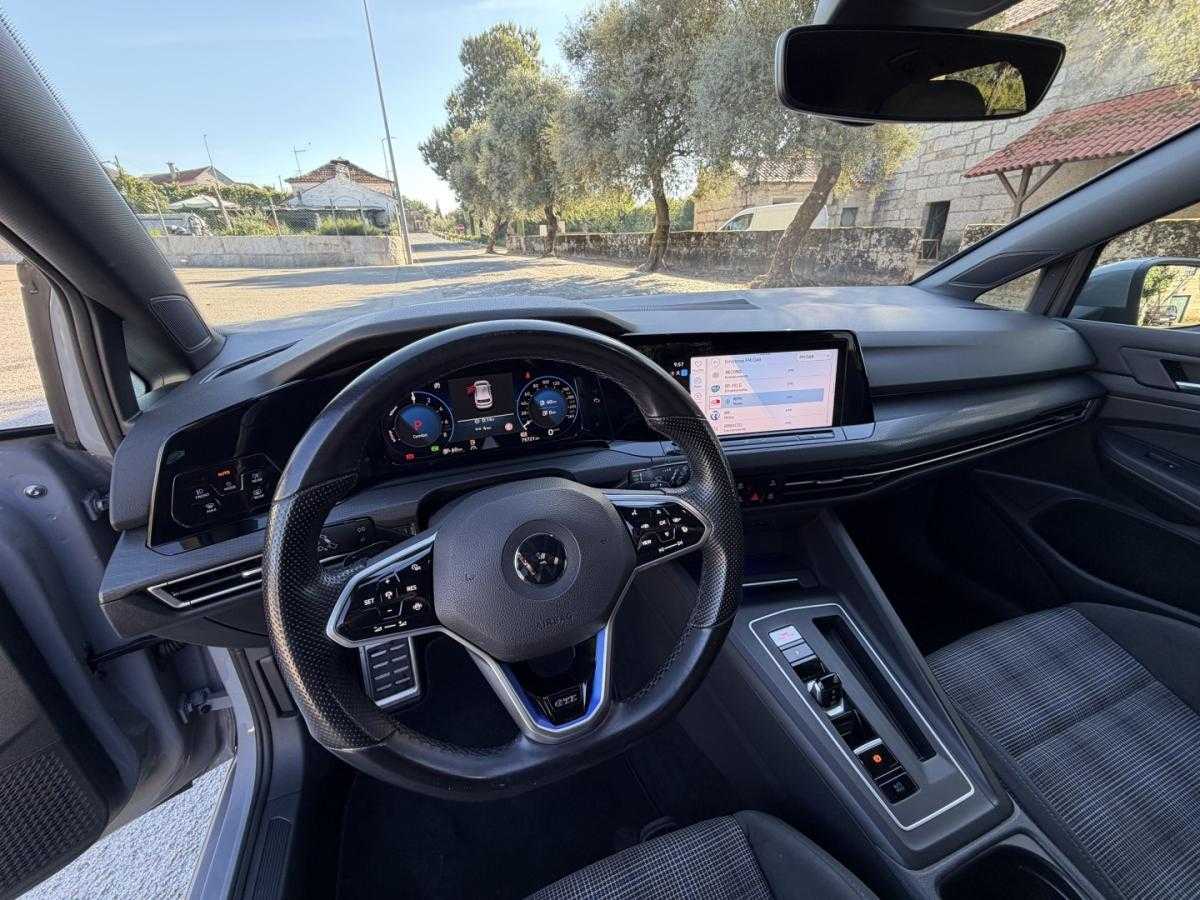 volkswagen-golf-2021-hibrido-1395cc