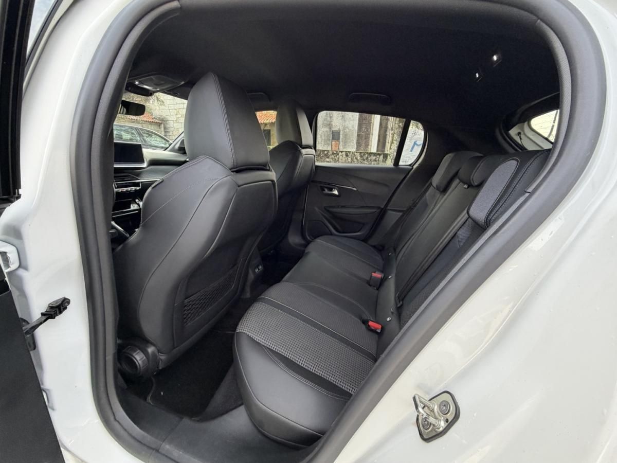 peugeot-208-2020-gasolina-1199cc