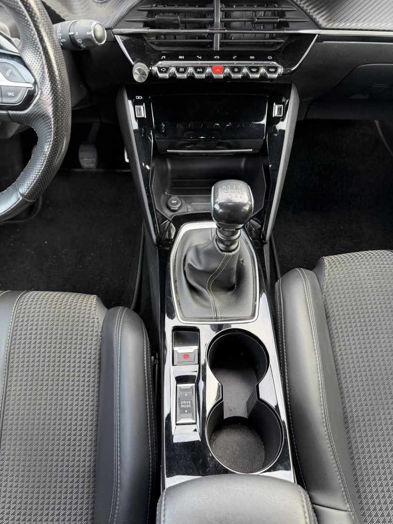 peugeot-208-2020-gasolina-1199cc