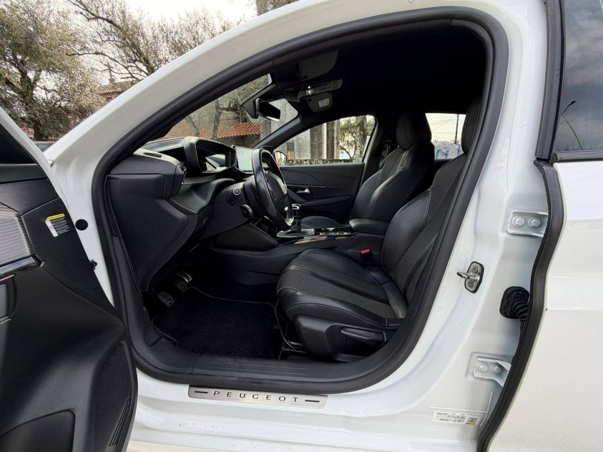 peugeot-208-2020-gasolina-1199cc