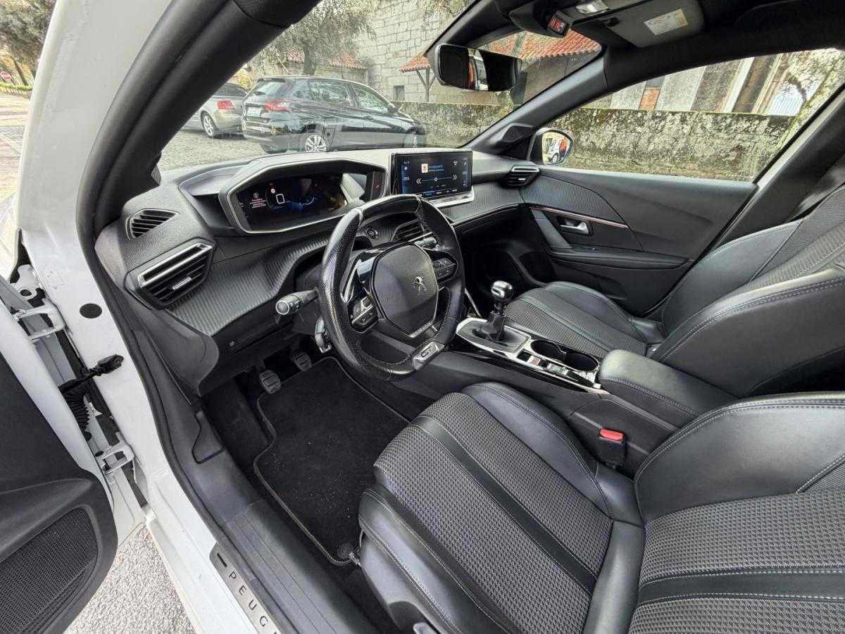 peugeot-208-2020-gasolina-1199cc