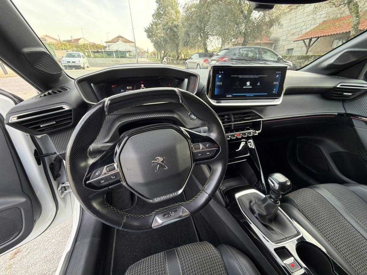 peugeot-208-2020-gasolina-1199cc