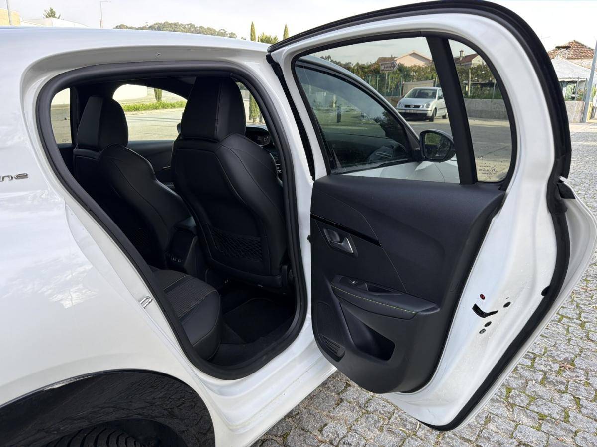 peugeot-208-2020-gasolina-1199cc