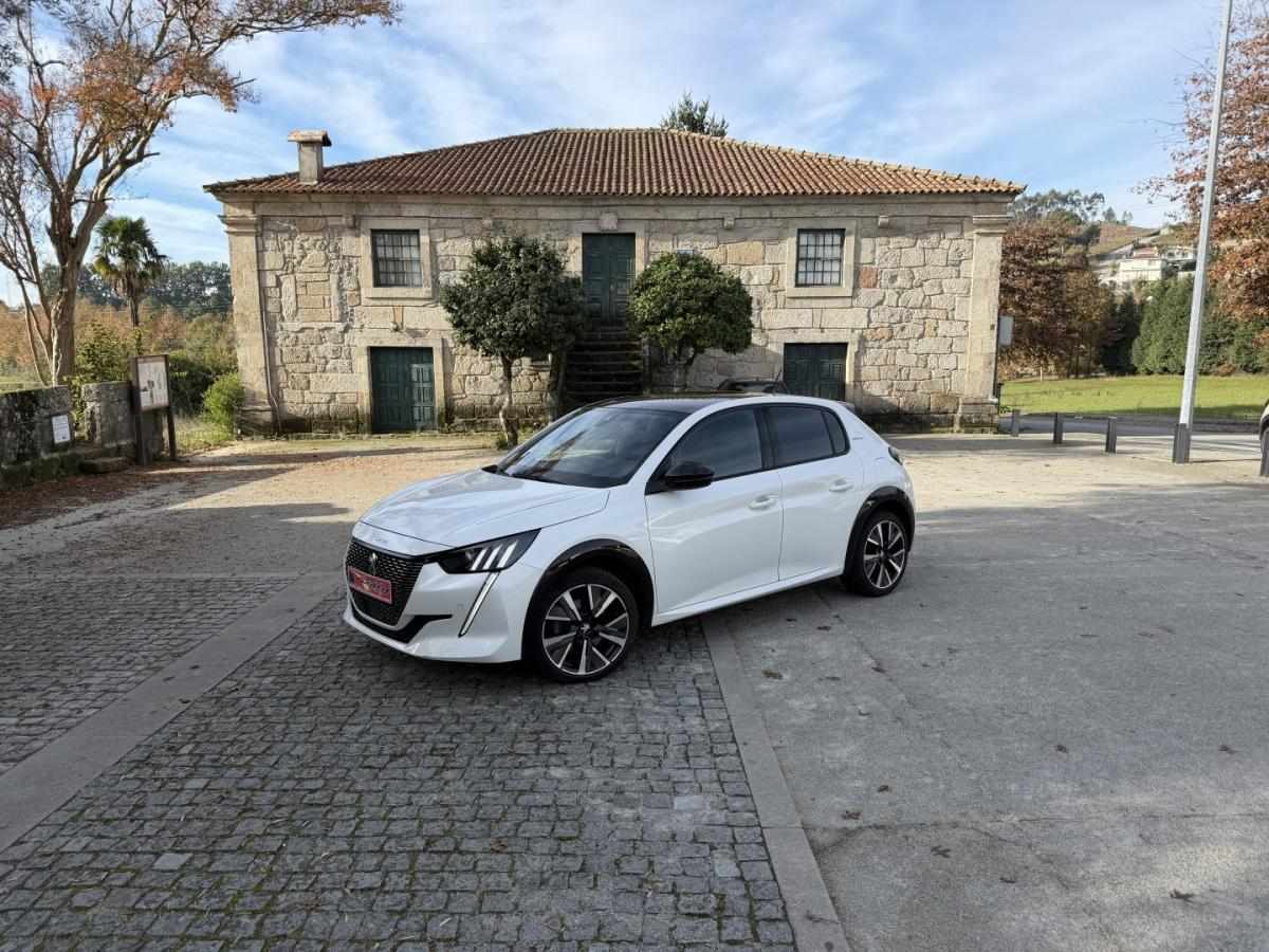 peugeot-208-2020-gasolina-1199cc