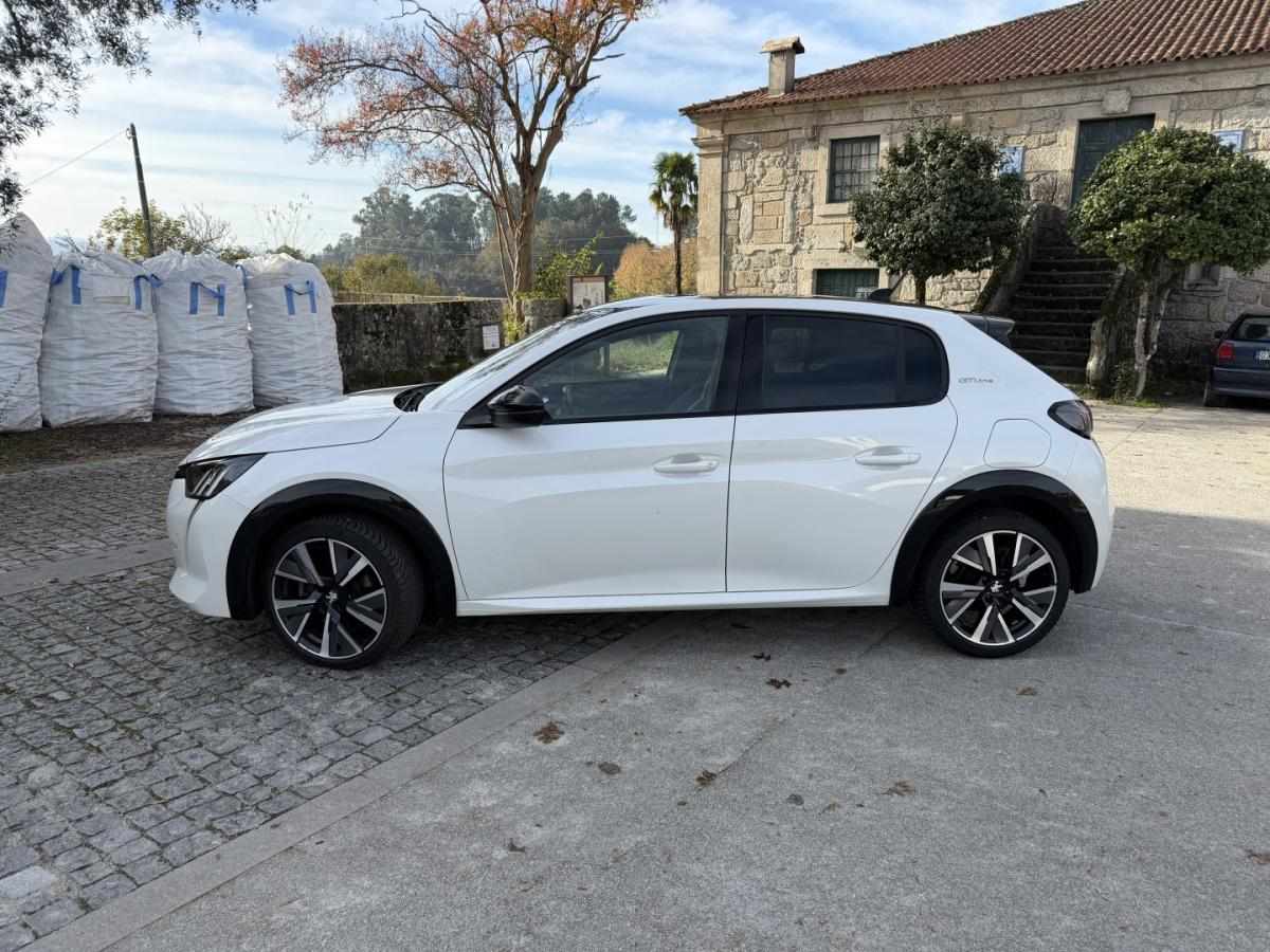 peugeot-208-2020-gasolina-1199cc