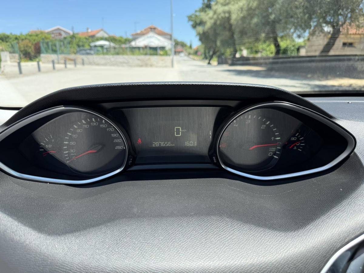 peugeot-308-sw-2015-diesel-1560cc