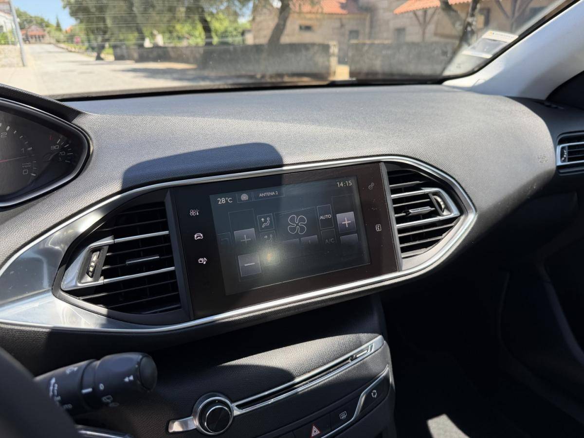 peugeot-308-sw-2015-diesel-1560cc