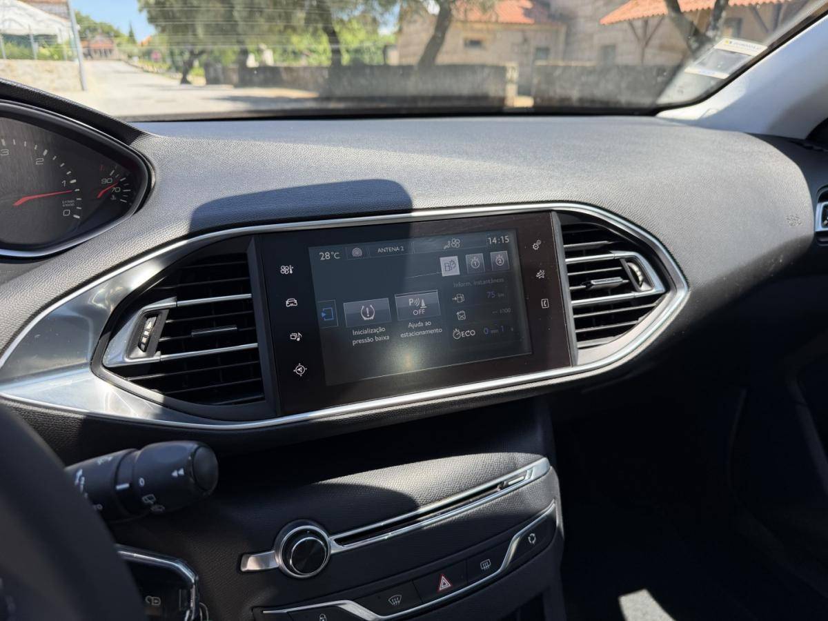 peugeot-308-sw-2015-diesel-1560cc