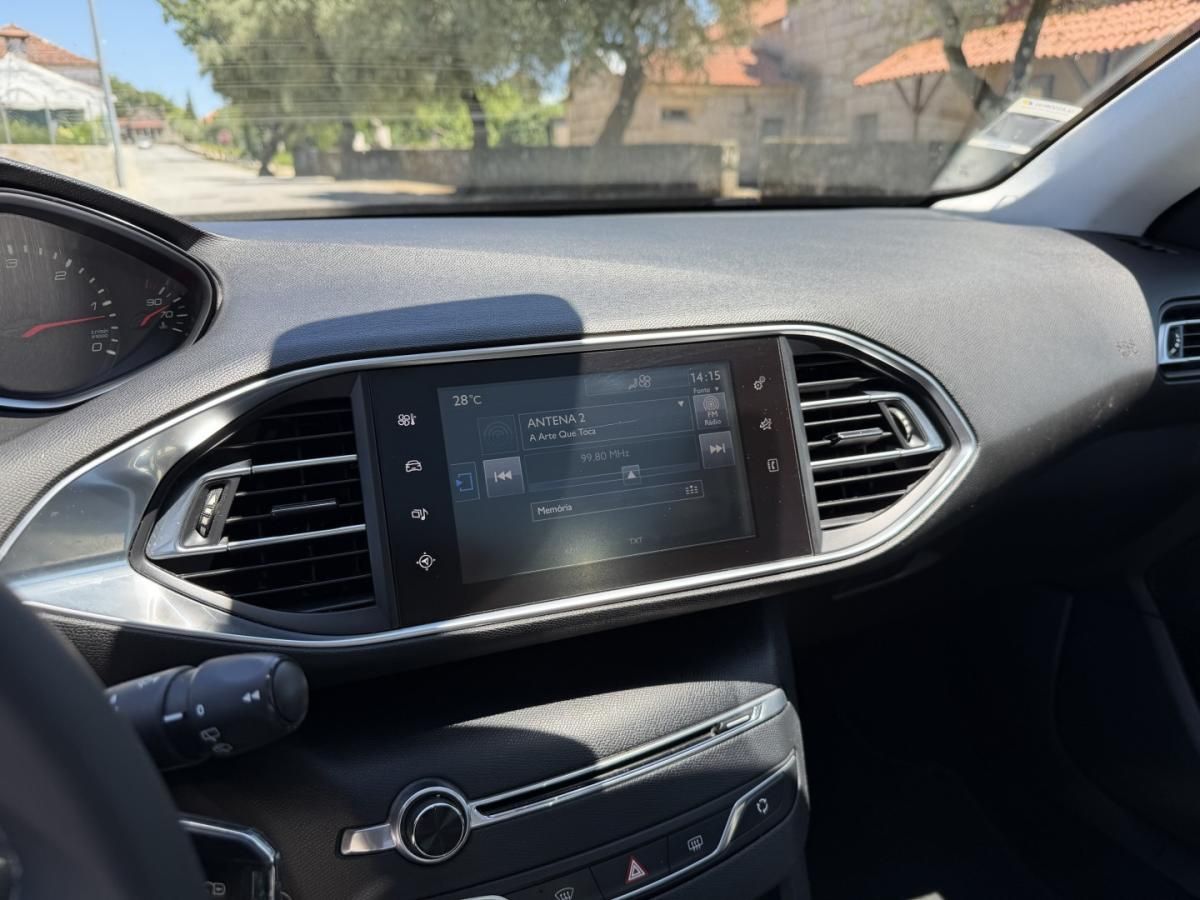 peugeot-308-sw-2015-diesel-1560cc