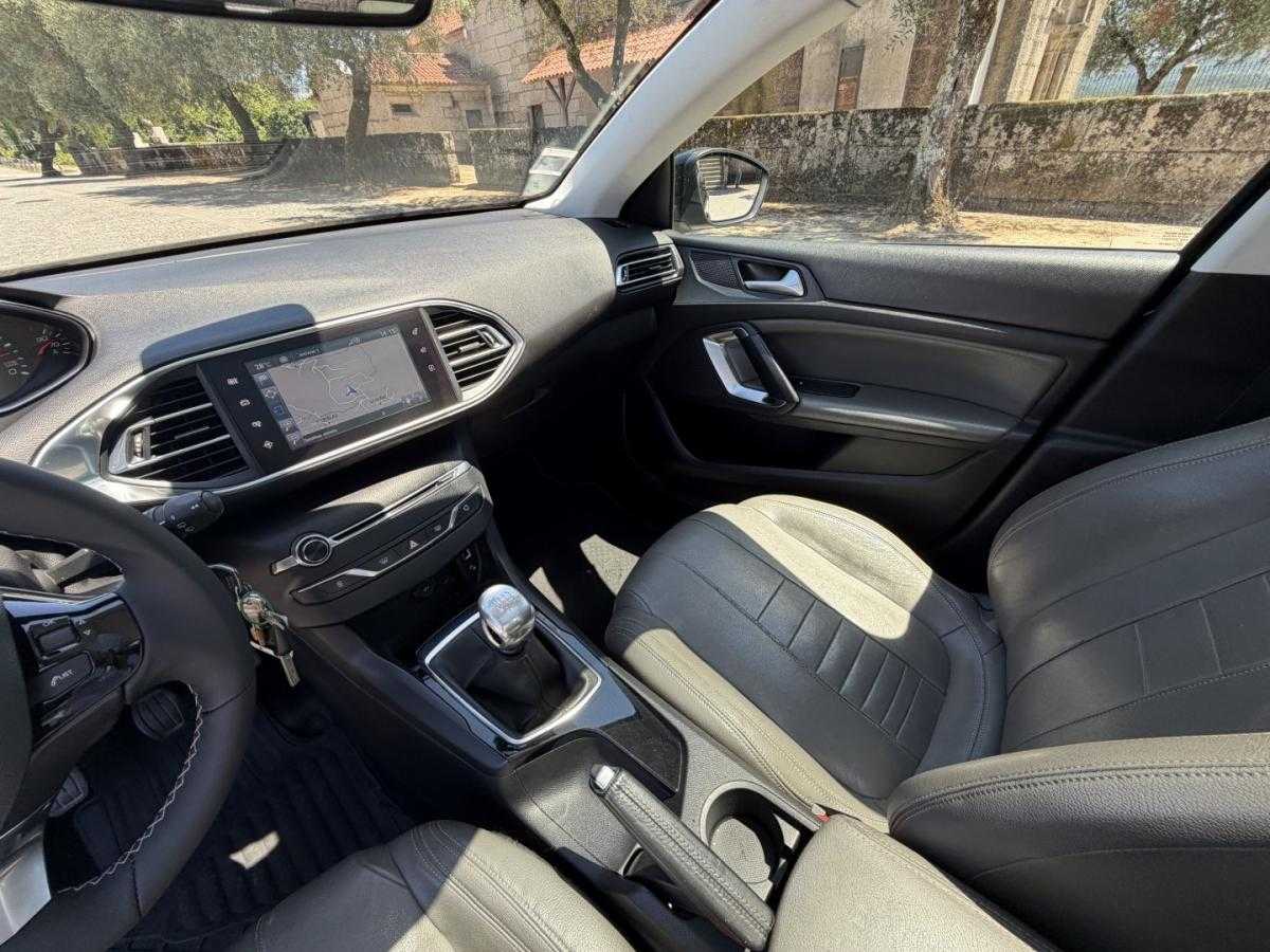 peugeot-308-sw-2015-diesel-1560cc