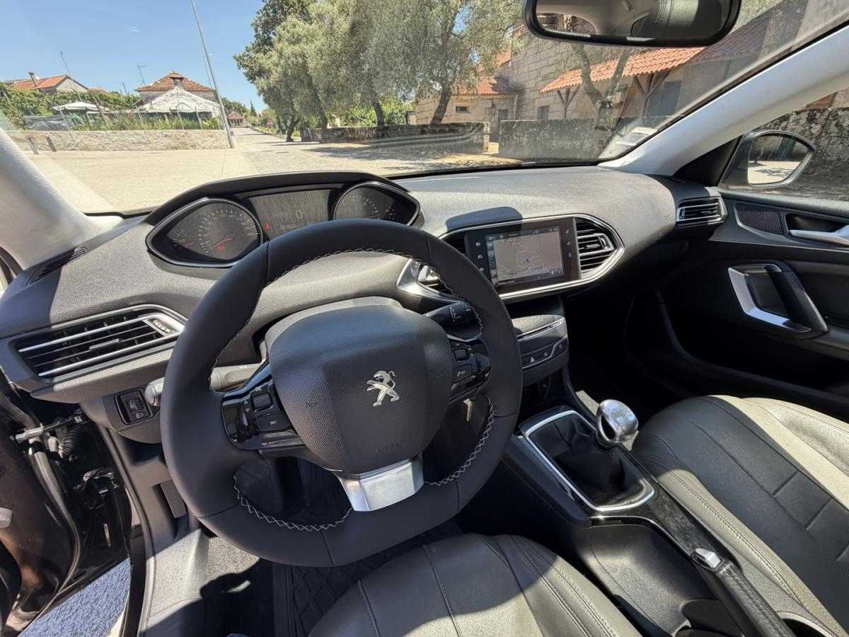 peugeot-308-sw-2015-diesel-1560cc