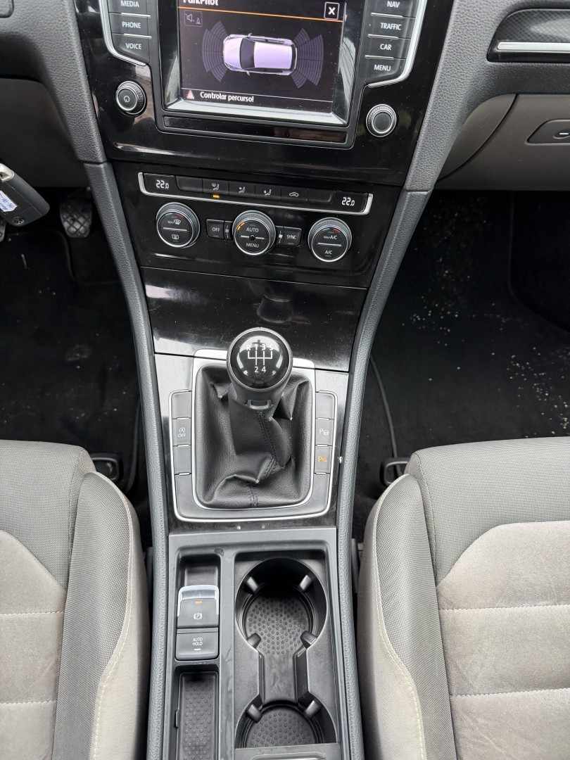 volkswagen-golf-2014-diesel-1598cc
