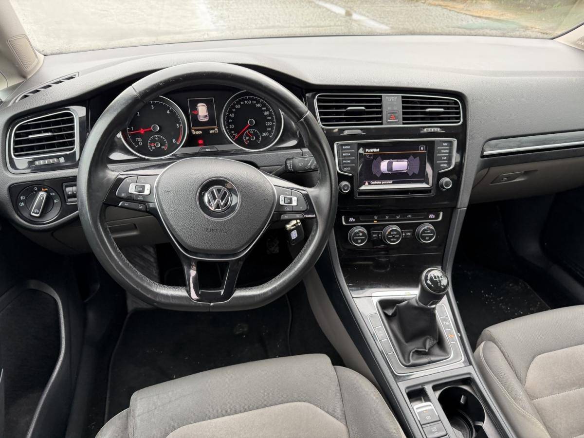 volkswagen-golf-2014-diesel-1598cc