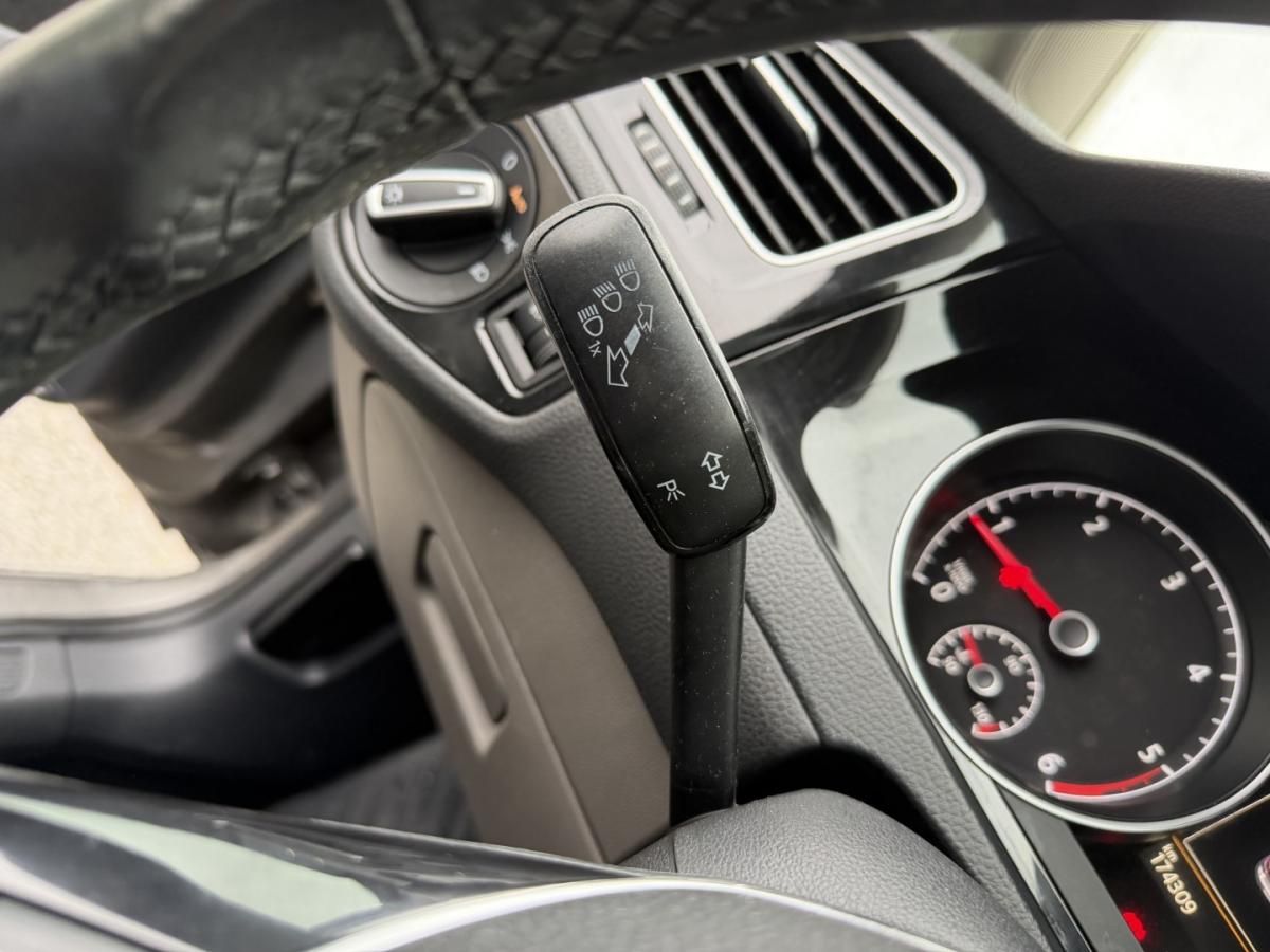 volkswagen-golf-2014-diesel-1598cc