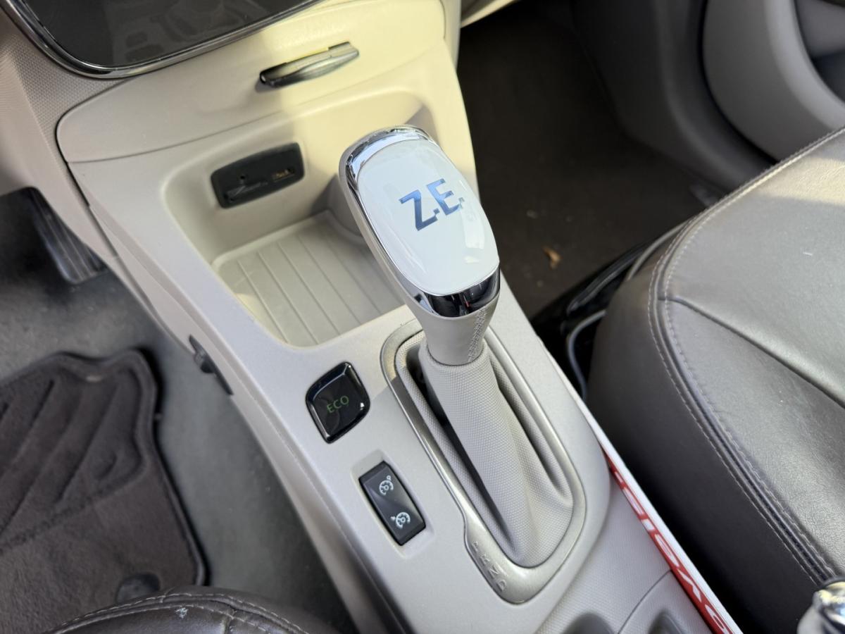 renault-zoe-2019-eletrico-0cc