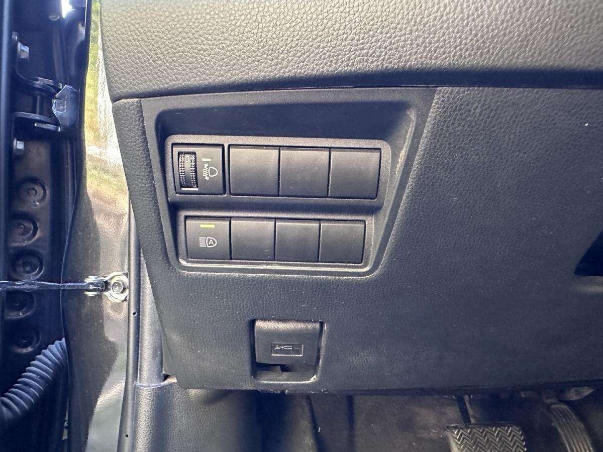 toyota-yaris-2022-hibrido-1490cc