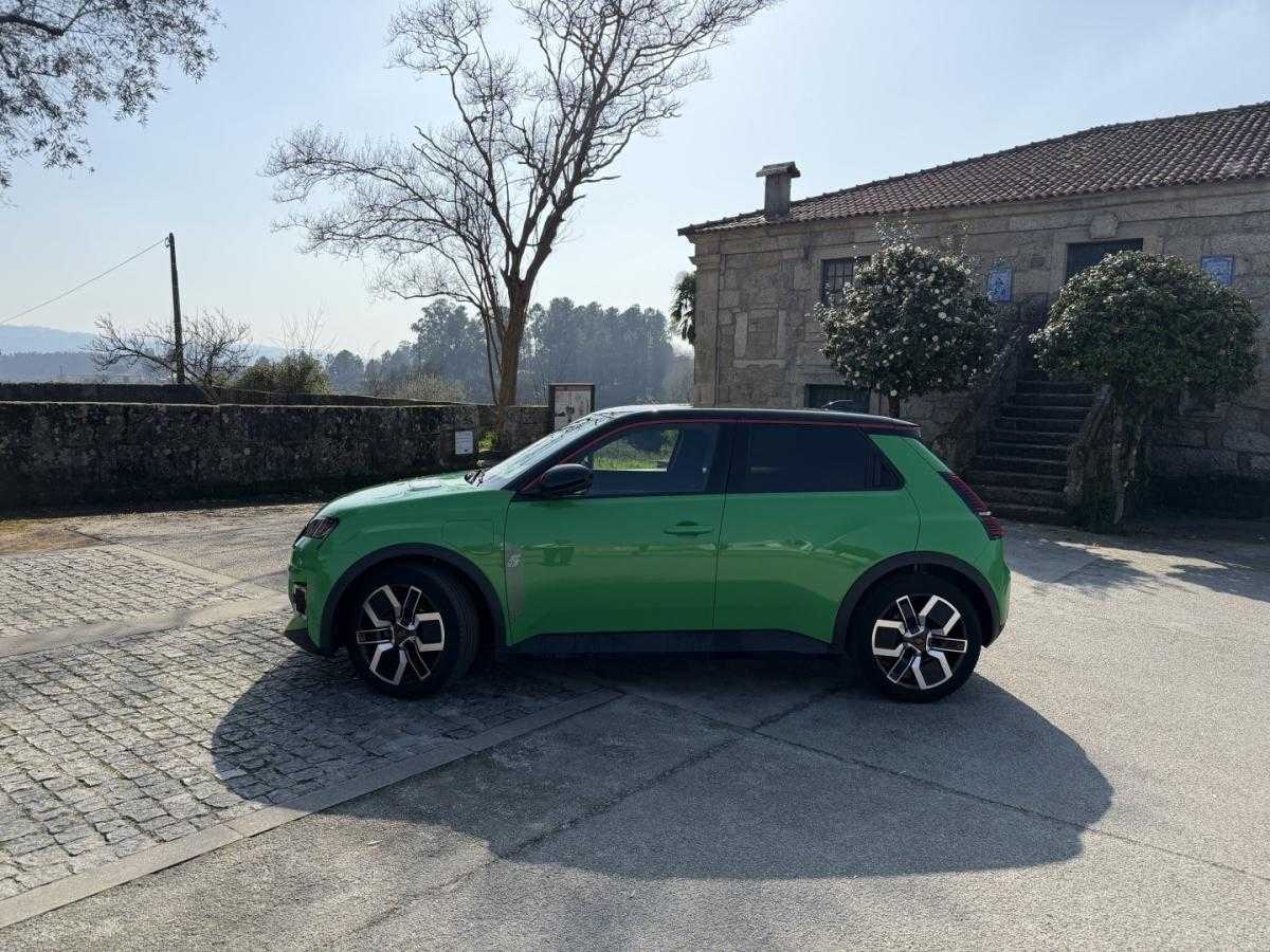 renault-5-2024-eletrico-0cc
