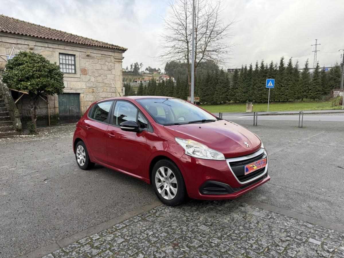 peugeot-208-2017-gasolina-1199cc
