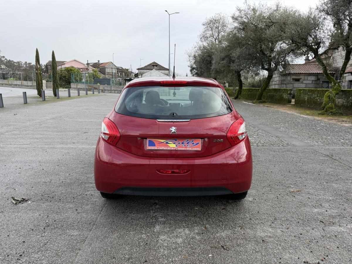 peugeot-208-2017-gasolina-1199cc