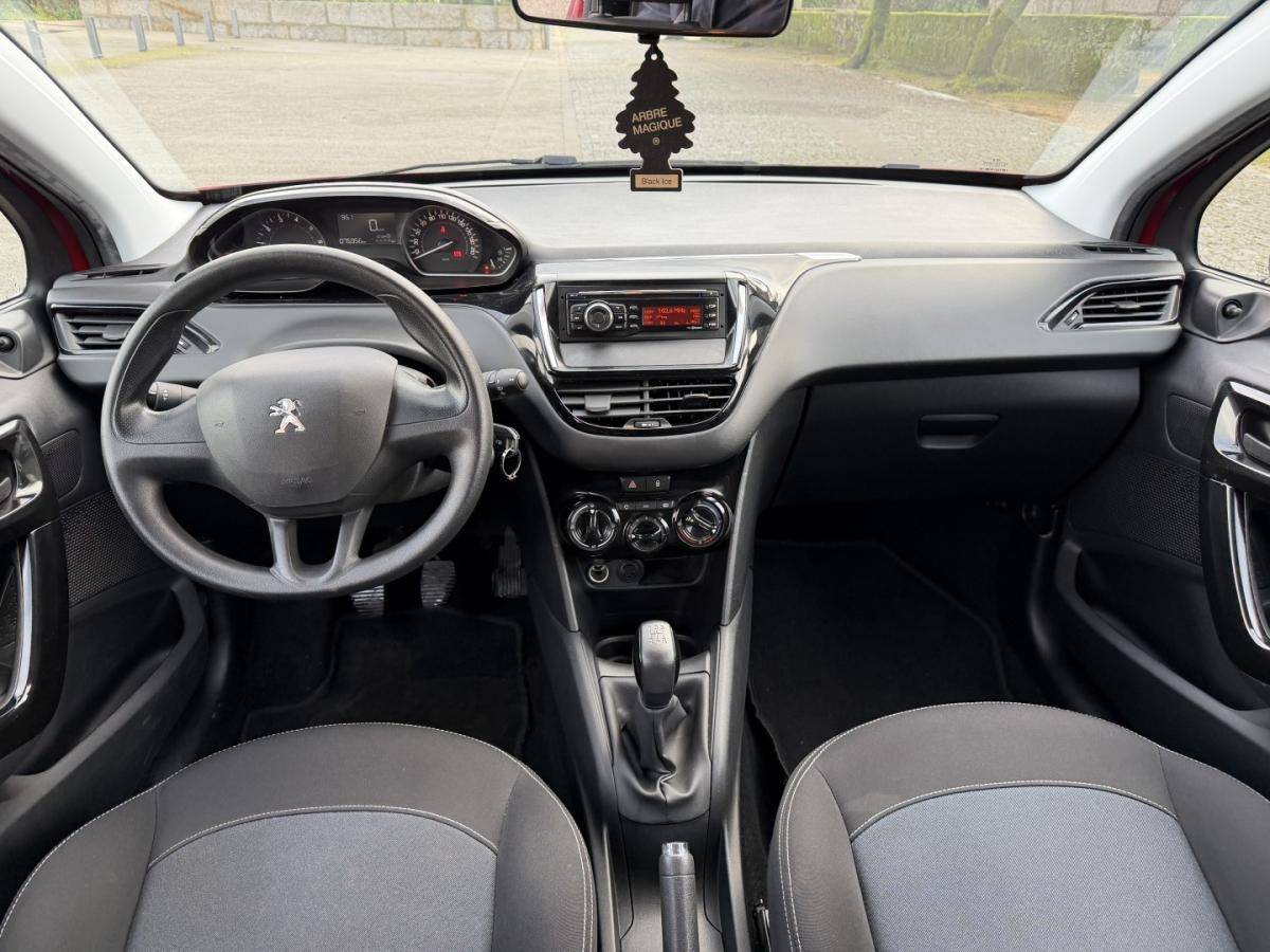 peugeot-208-2017-gasolina-1199cc