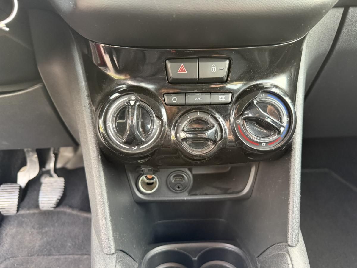 peugeot-208-2017-gasolina-1199cc
