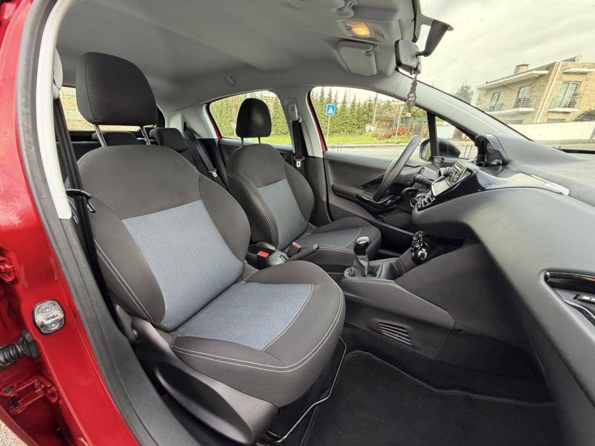 peugeot-208-2017-gasolina-1199cc