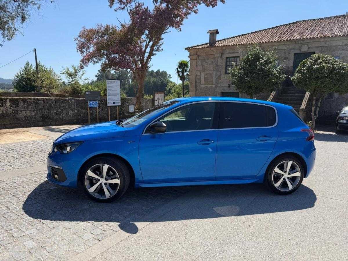 peugeot-308-2021-gasolina-1199cc