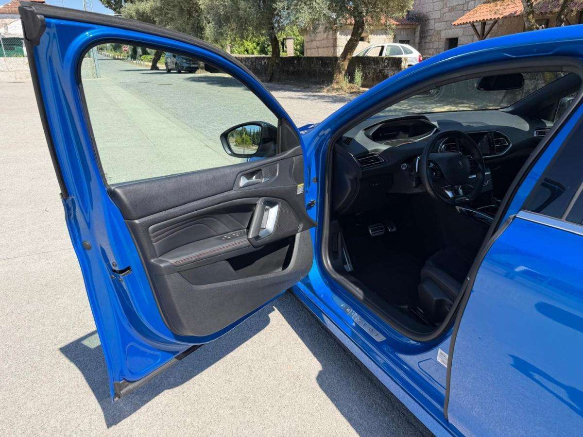 peugeot-308-2021-gasolina-1199cc