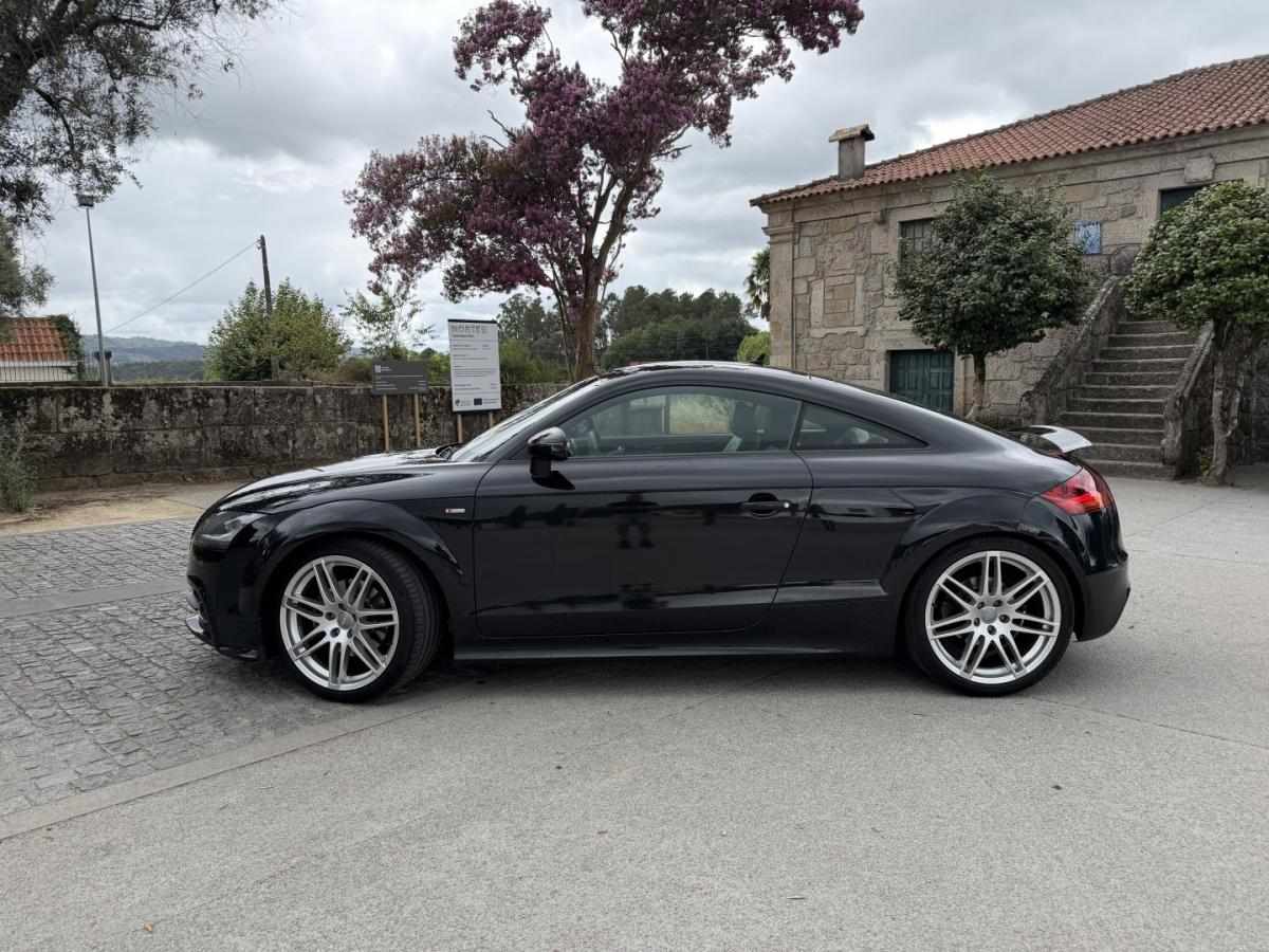 audi-tt-2014-gasolina-1984cc