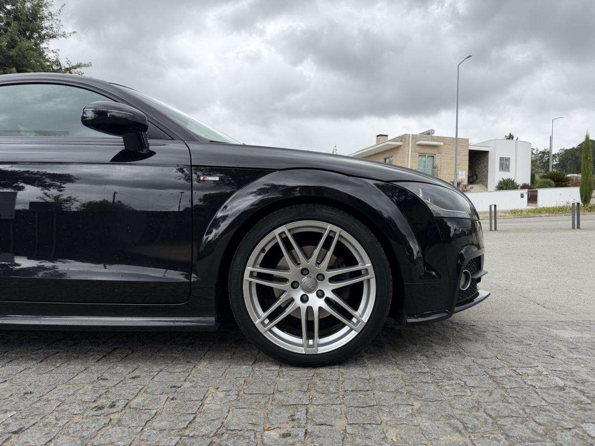 audi-tt-2014-gasolina-1984cc