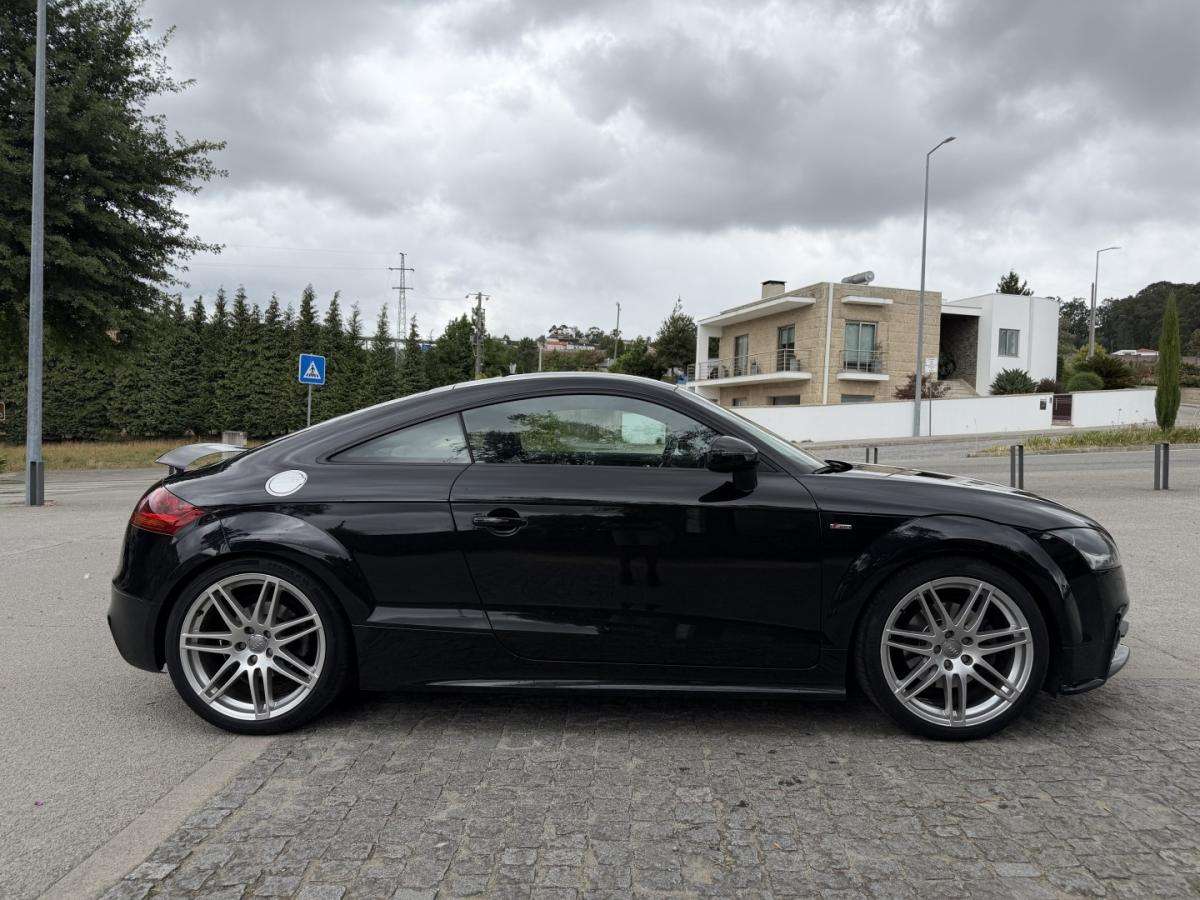 audi-tt-2014-gasolina-1984cc