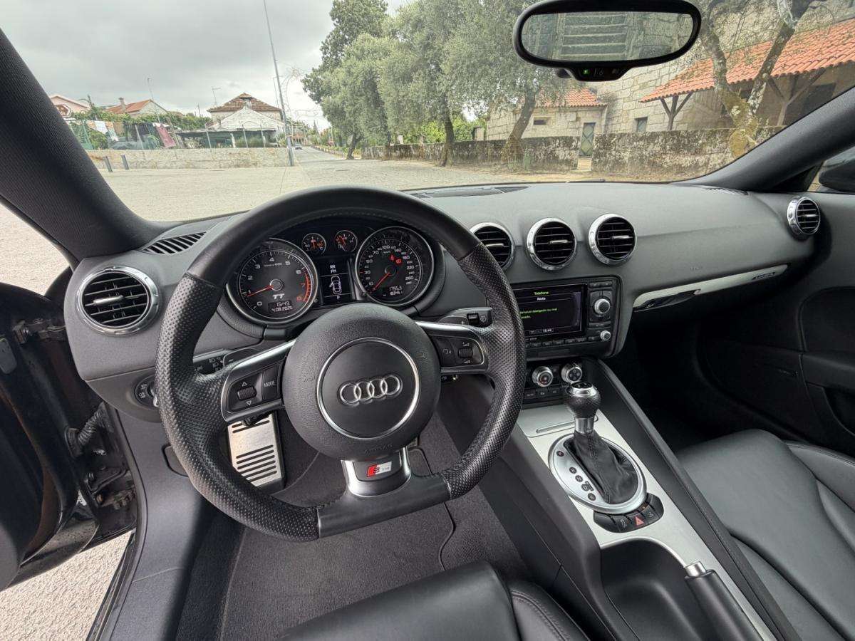 audi-tt-2014-gasolina-1984cc