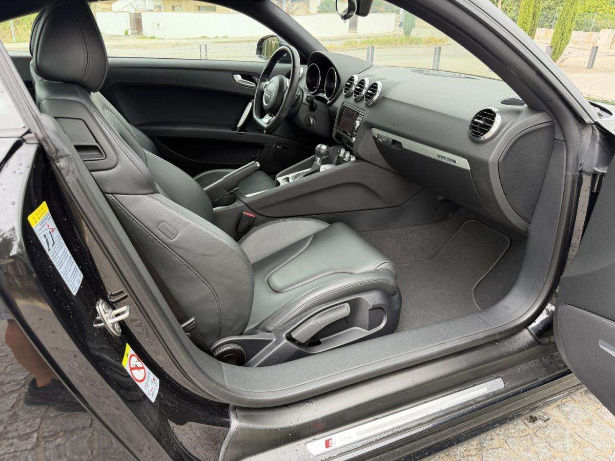 audi-tt-2014-gasolina-1984cc