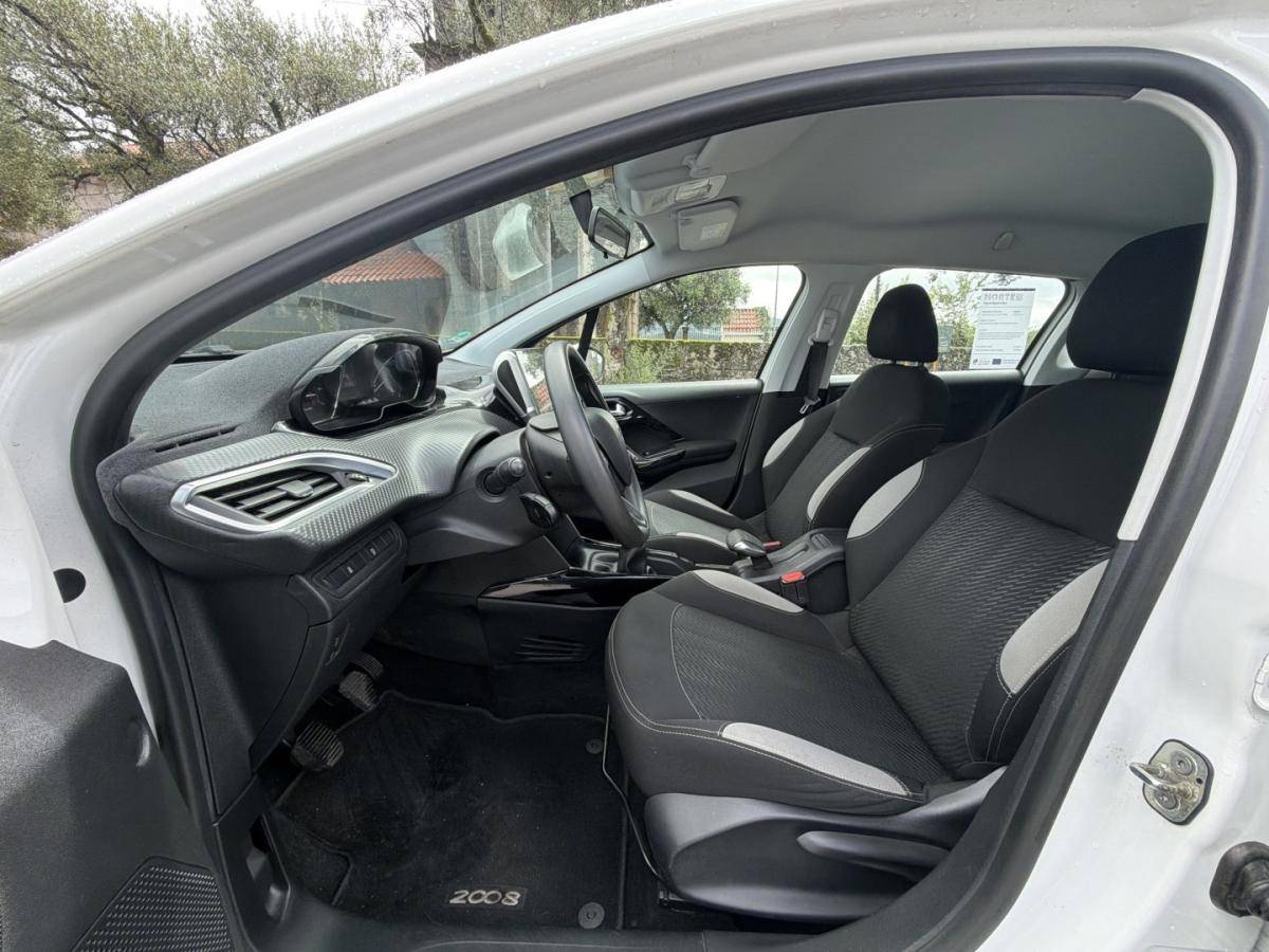 peugeot-2008-2014-gasolina-1199cc