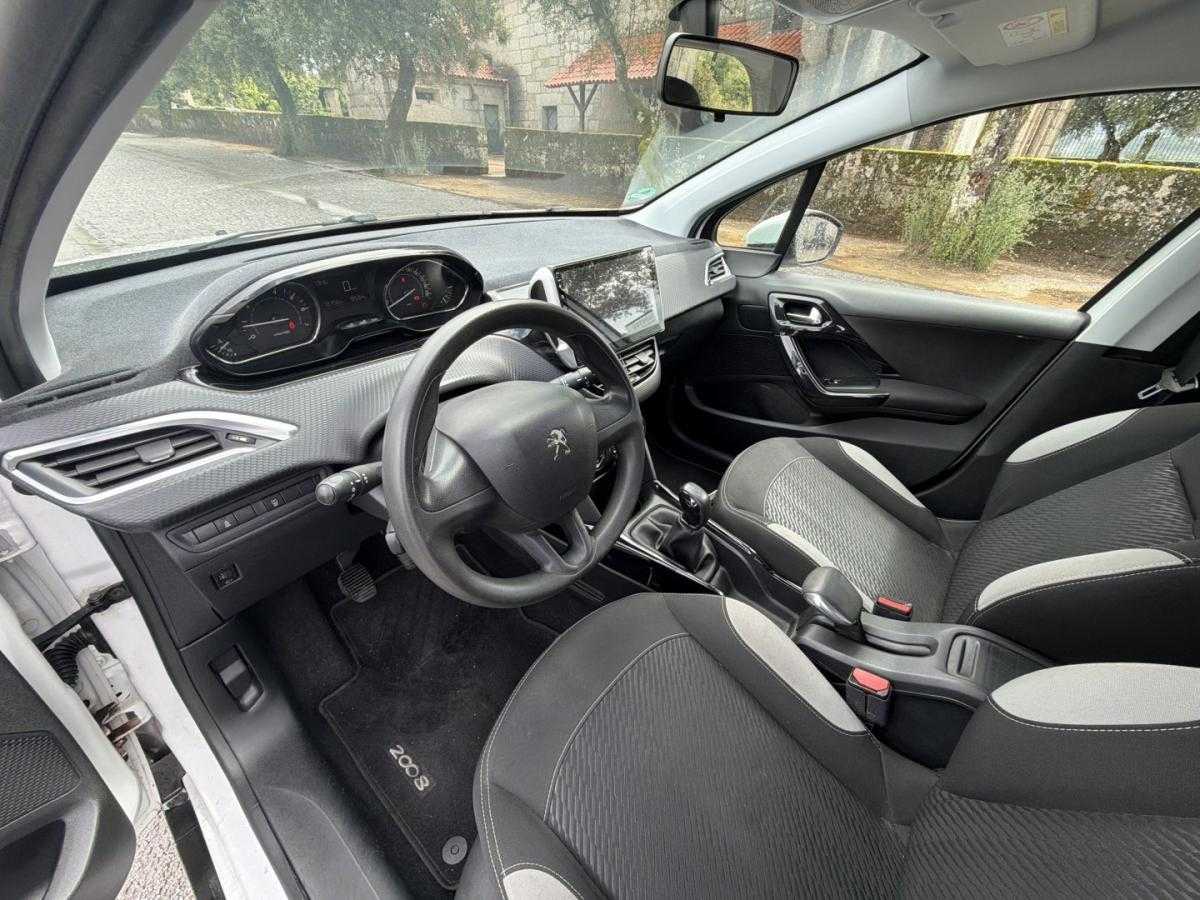 peugeot-2008-2014-gasolina-1199cc