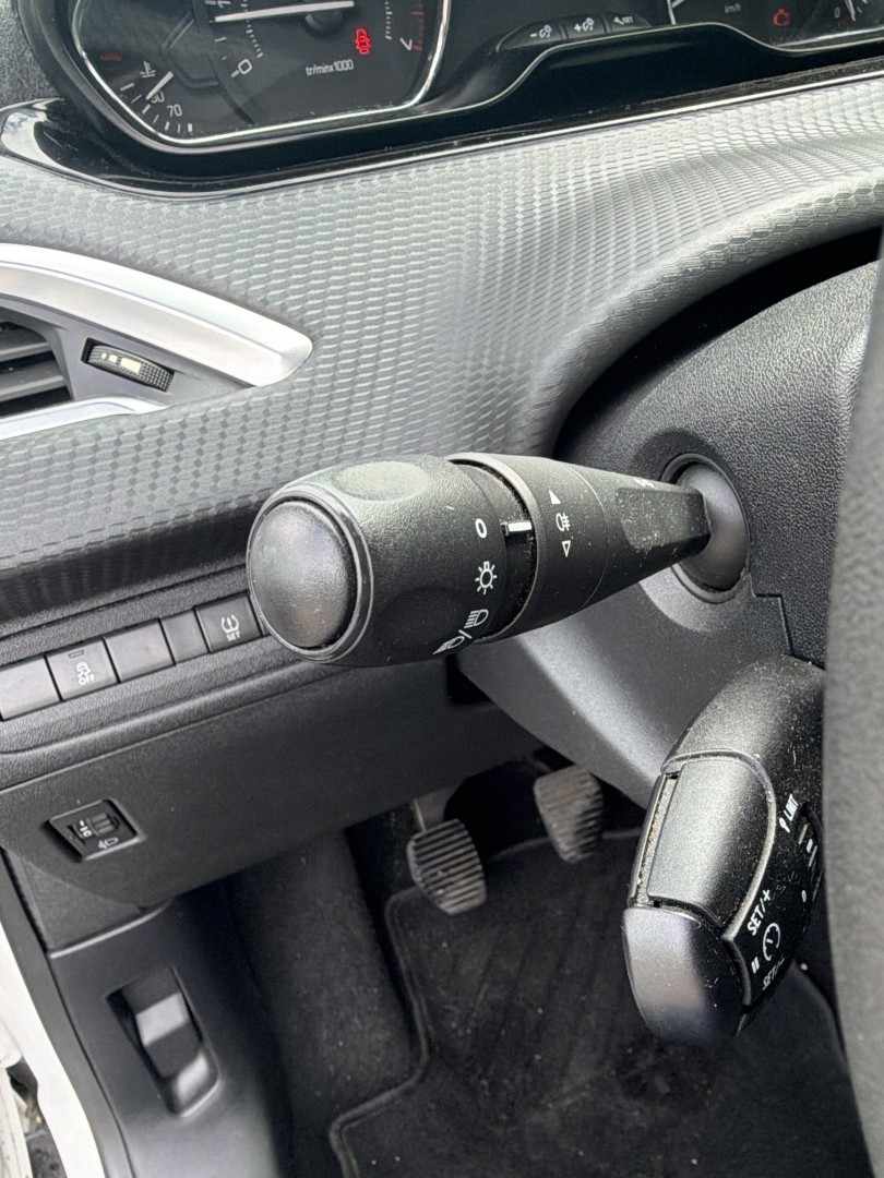 peugeot-2008-2014-gasolina-1199cc