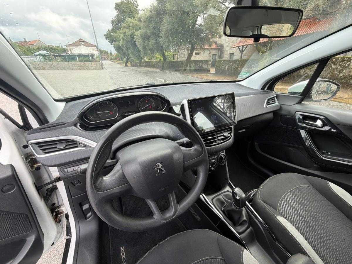 peugeot-2008-2014-gasolina-1199cc