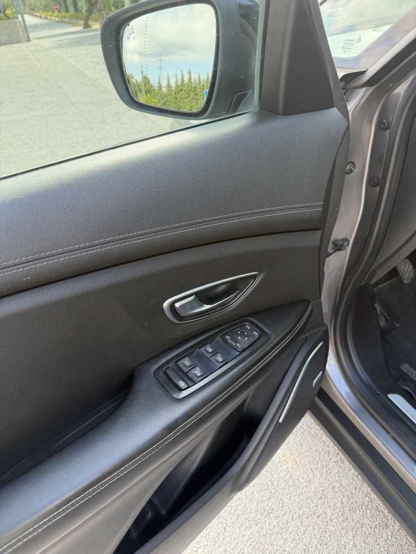 renault-grand-scenic-2017-diesel-1598cc